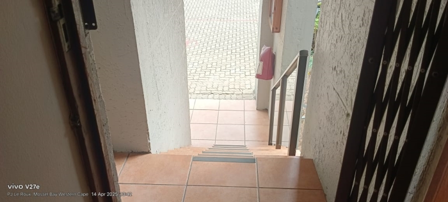To Let 2 Bedroom Property for Rent in Hartenbos Central Western Cape